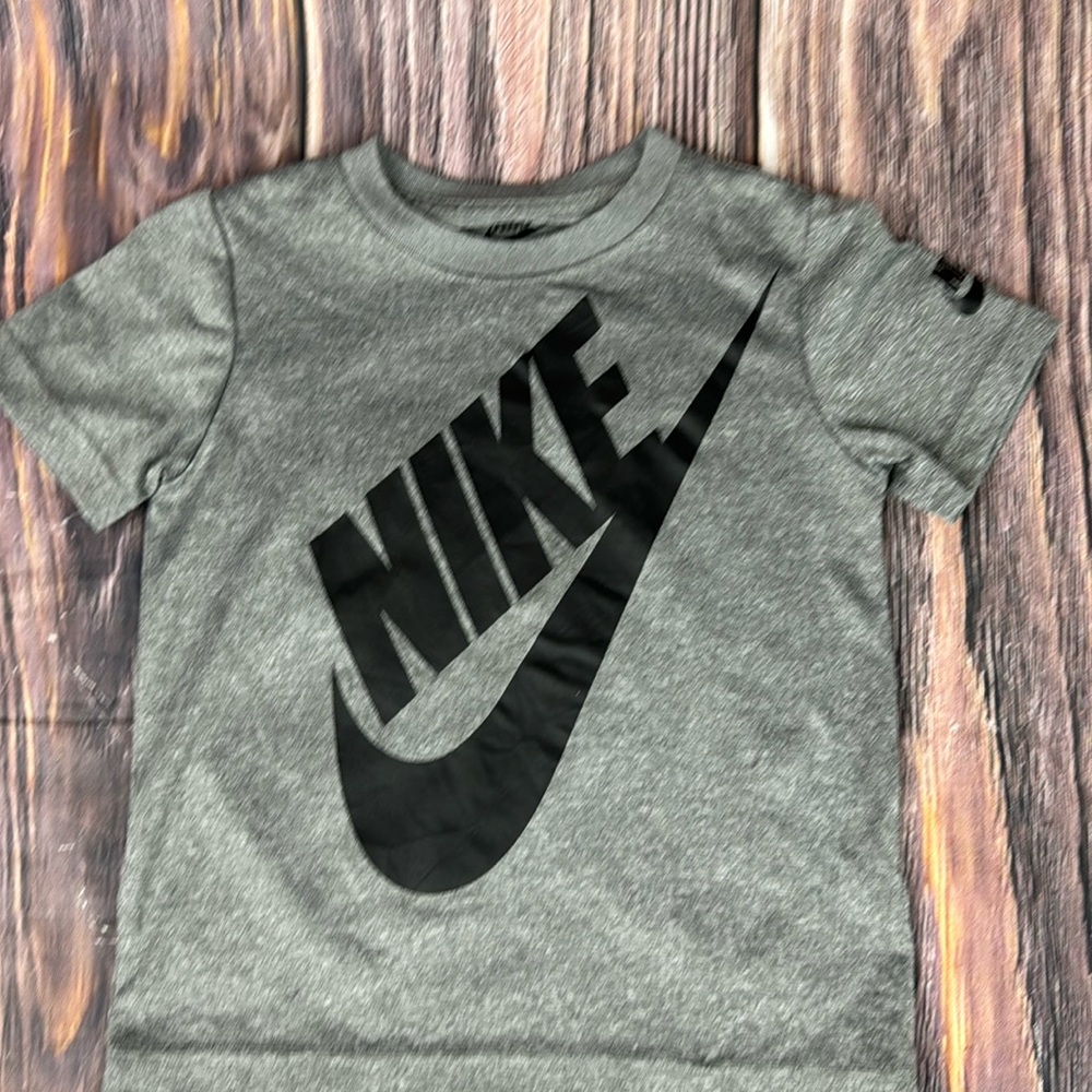 Nike Tee- Size 6